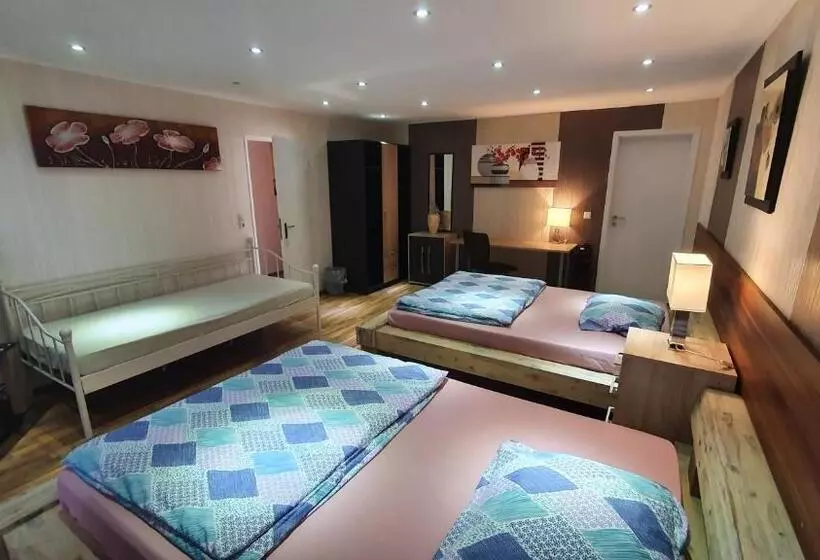 اتاق خانوادگی, Gründauer Monteurwohnung/studentenwohnung