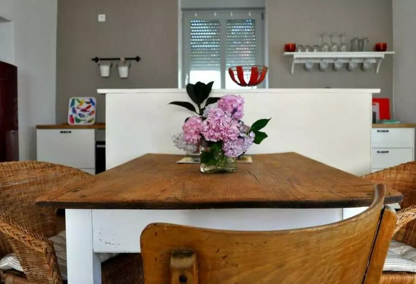 庭の見える1ベッドルームアパートメント, Haus & Hof Guest House