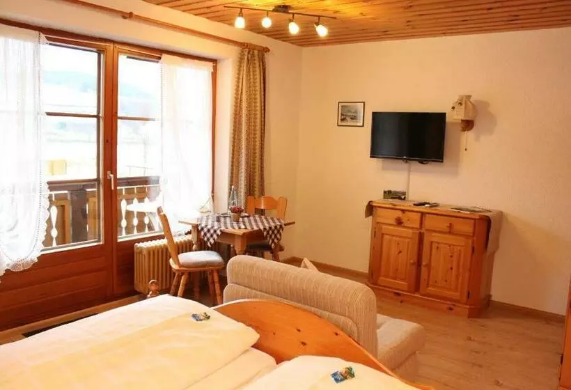 اتاق استاندارد با بالکن, Landgasthof Zum Schützen