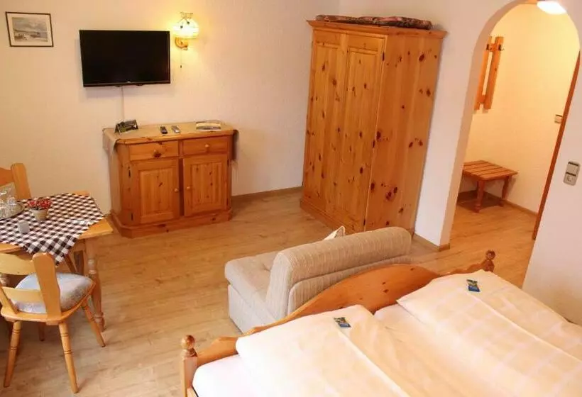 اتاق استاندارد با بالکن, Landgasthof Zum Schützen