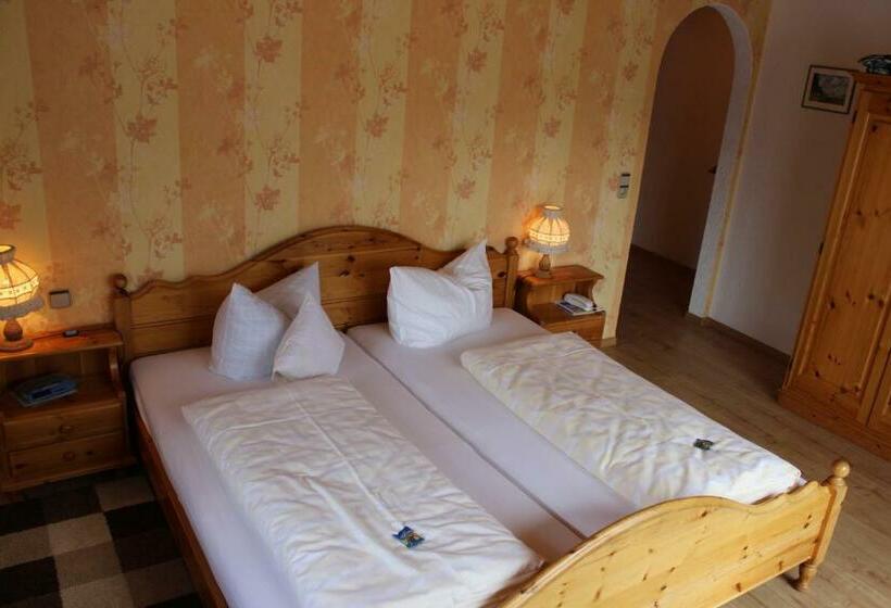 バルコニー付きスタンダードルーム, Landgasthof Zum Schützen