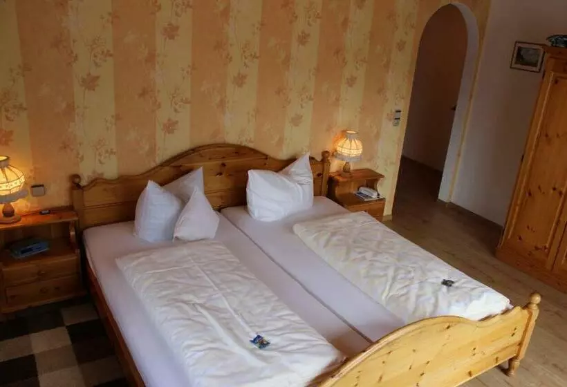 اتاق استاندارد با بالکن, Landgasthof Zum Schützen