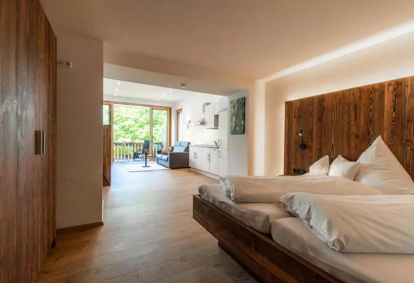 سوییت جونیور با بالکن, Landgasthof Zum Schützen