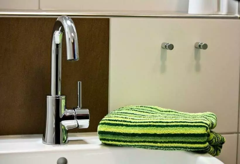 Deluxe Yhden Hengen Huone, Landpension Kohler