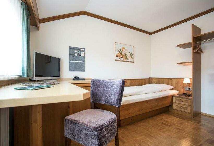 Quarto Economy Individual, Meiser Rosenstuben