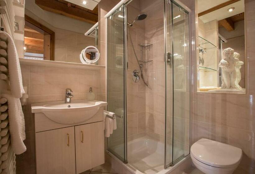 Quarto clássico, Meiser Rosenstuben