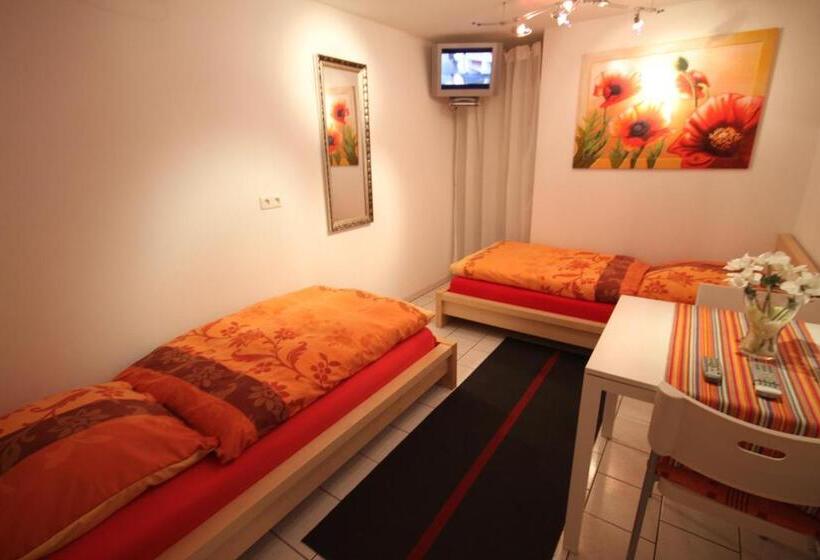 バスルーム共有のシングルスタンダード, Pension Lamme