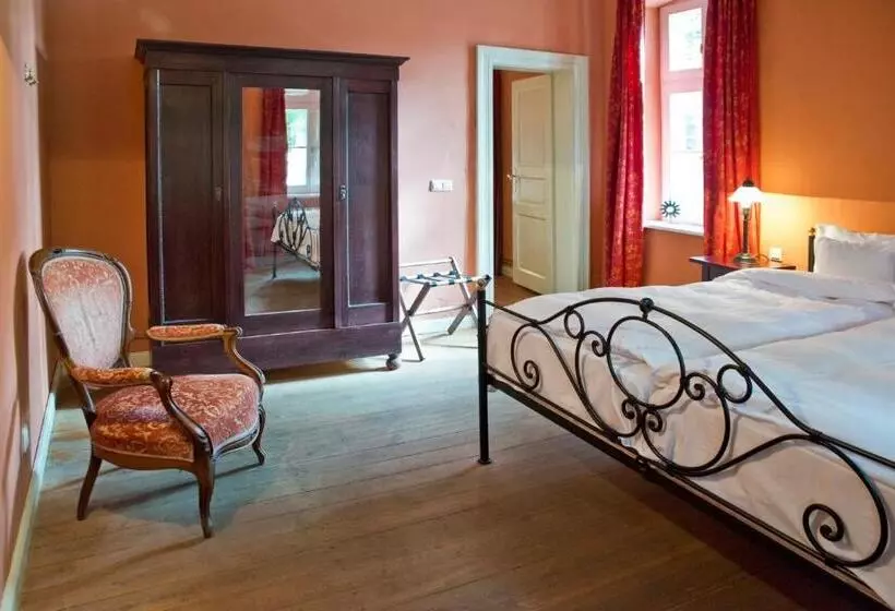 １階のスタンダードルーム, Romantik Hotel Gutshaus Ludorf