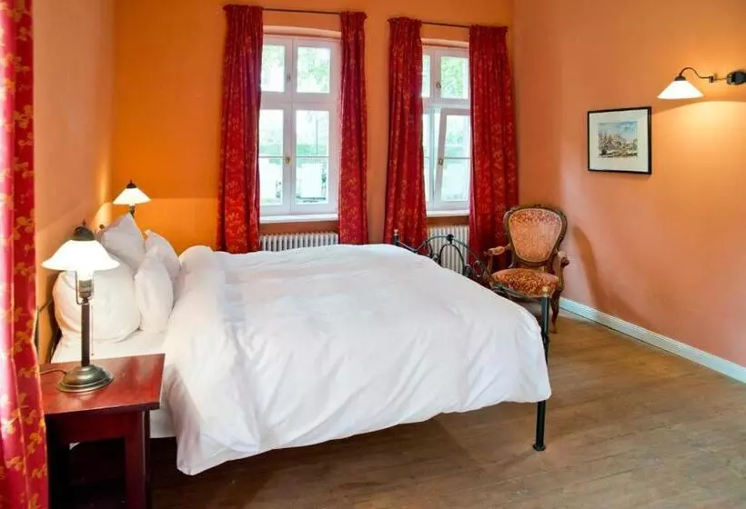 １階のスタンダードルーム, Romantik Hotel Gutshaus Ludorf