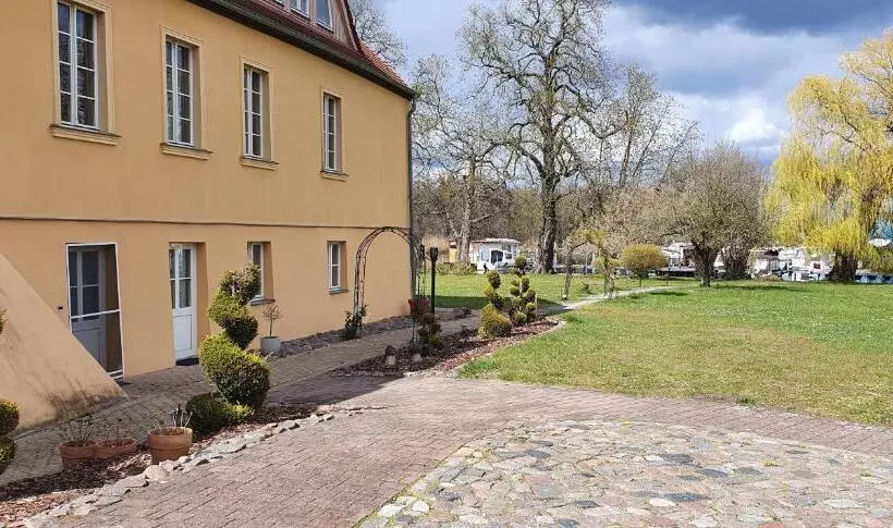 Sviitti 2 Makuuhuonetta, Schloss Zehdenick