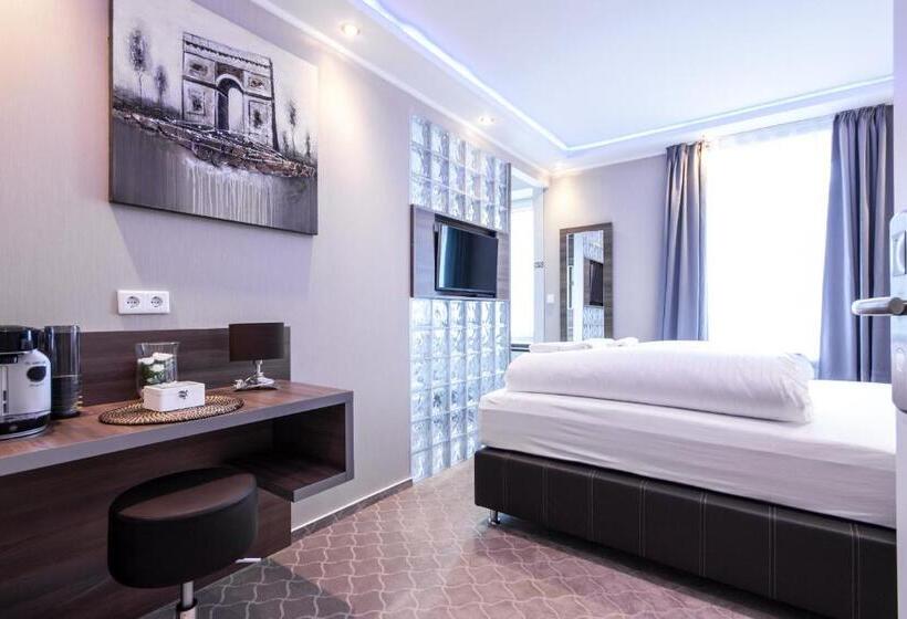 Номер Комфорт, Stay Inn Bielefeld Zentrum