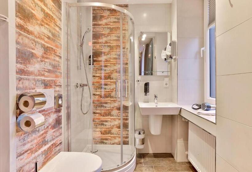 Люкс Семейный 2 Спальни, Stay Inn Bielefeld Zentrum