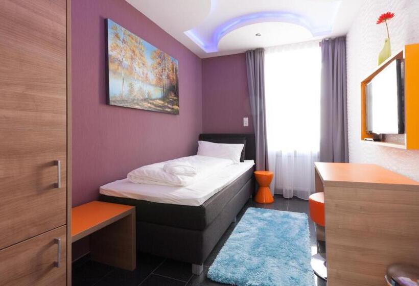 Люкс Семейный 2 Спальни, Stay Inn Bielefeld Zentrum