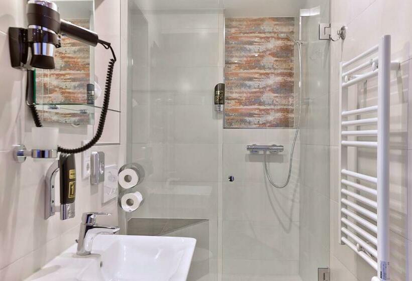 Номер Комфорт, Stay Inn Bielefeld Zentrum