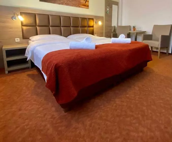 スタンダードルーム, Strand Hotel Nordsee, Hotel Deichläufer
