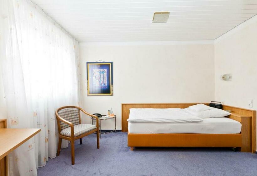 스탠다드 싱글 룸, Vetter