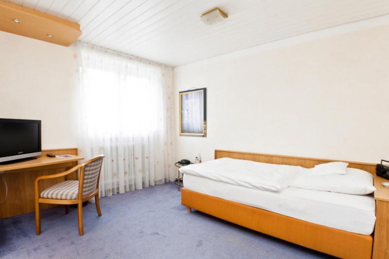 스탠다드 싱글 룸, Vetter