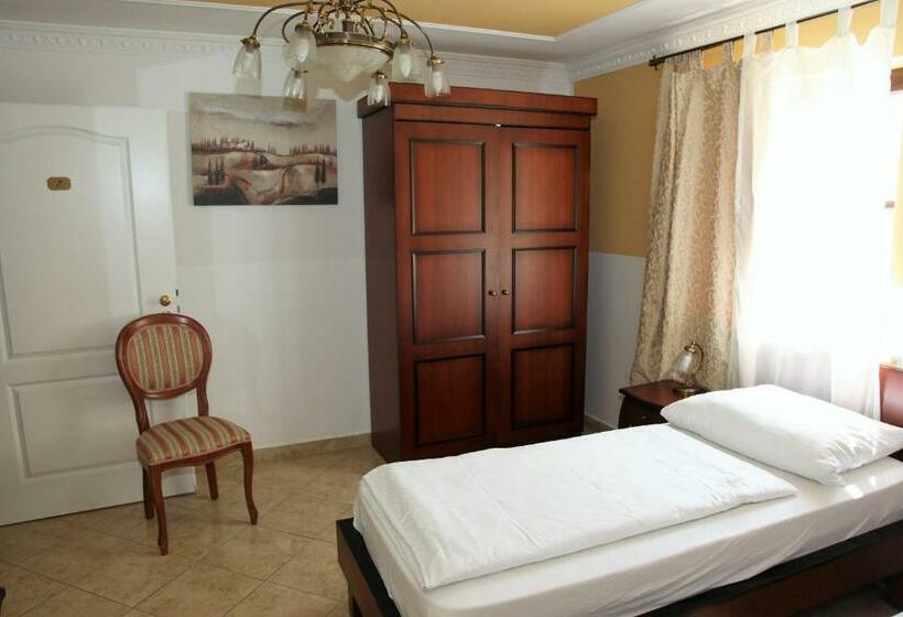 اتاق استاندارد یک نفره, Villa Toscana