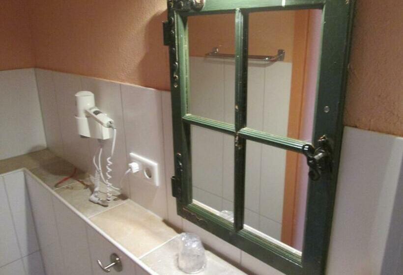 Номер Стандарт, Villa Wirtshaus Köpenick