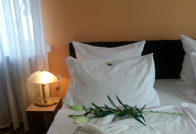 클래식 싱글 룸, Zum Berggarten