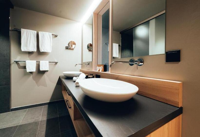 스위트 도시 전망, Zum Goldenen Hirsch