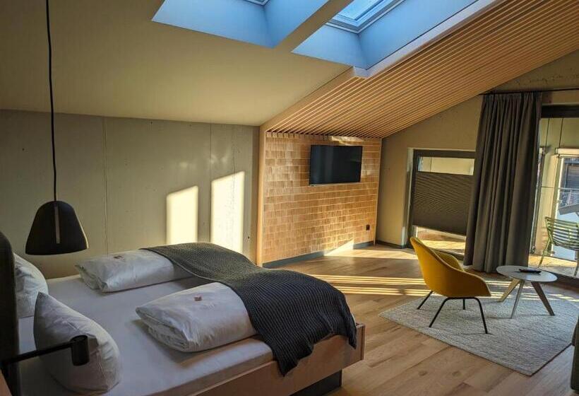 스위트 도시 전망, Zum Goldenen Hirsch