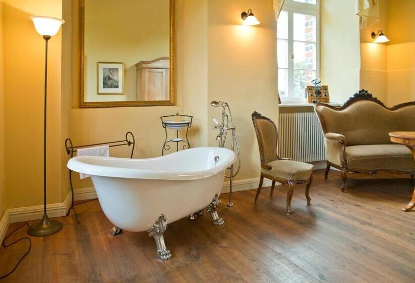 جناح, Romantik Hotel Gutshaus Ludorf