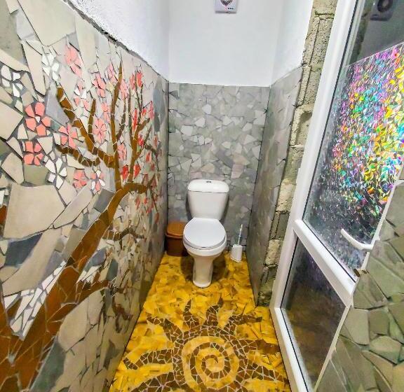 اتاق استاندارد, Cha Cha Backpackers