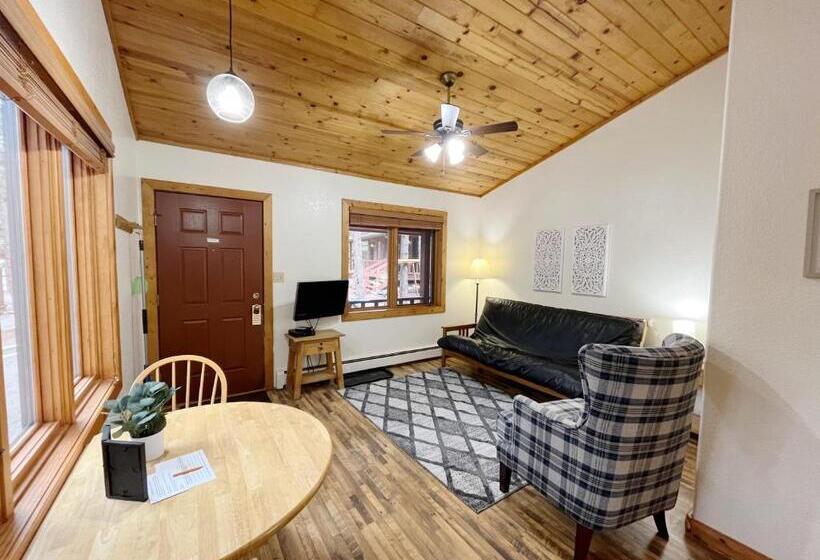 Люкс, Columbine B Cabin Suite