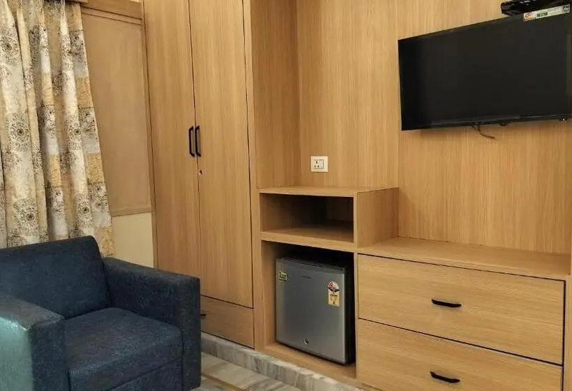 اتاق لوکس با تخت بزرگ, The Orchard House   A Boutique