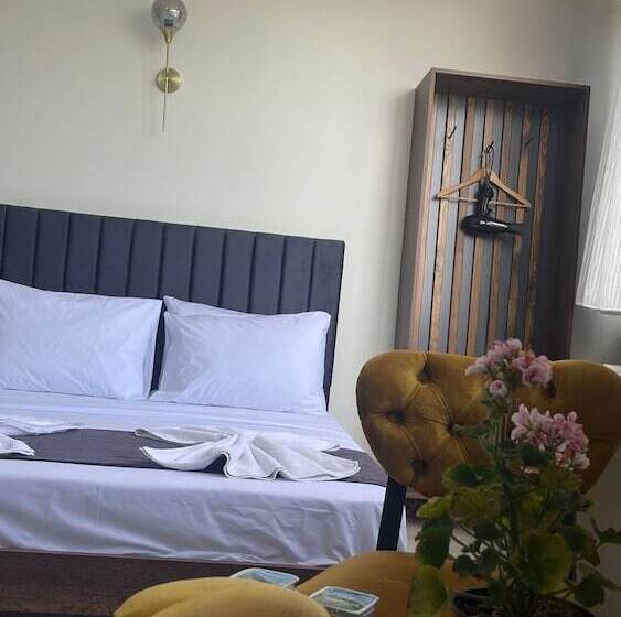 Camera Economy, Wena Hotel Istanbul