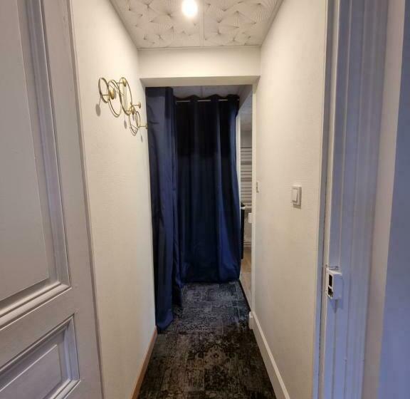 جناح عائلي, Le Manoir  Cluny