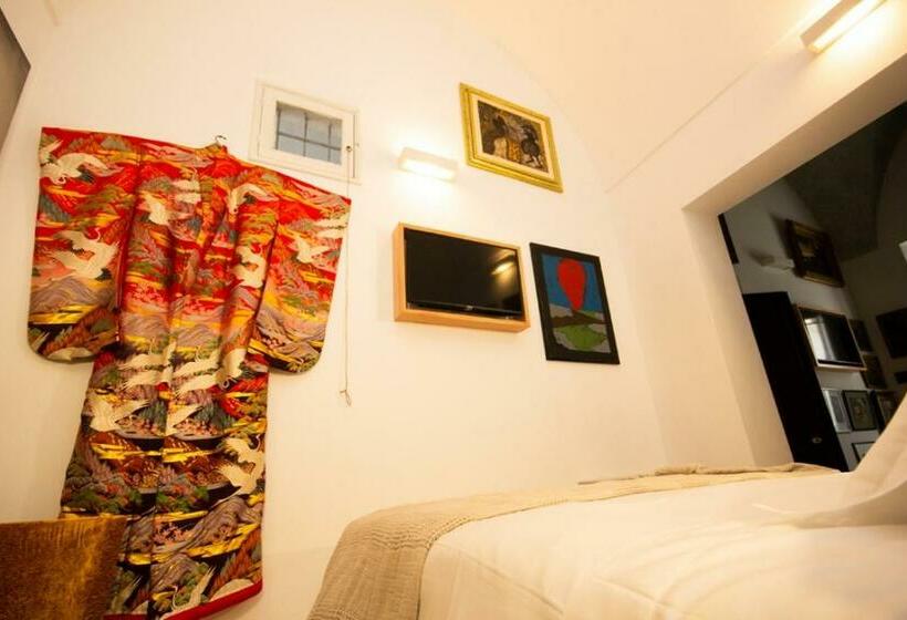 غرفة ديلوكس, Palazzo Raho Art Museum