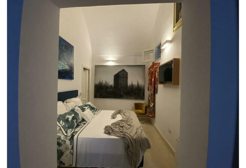 غرفة ديلوكس, Palazzo Raho Art Museum