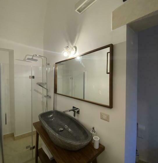 غرفة ديلوكس, Palazzo Raho Art Museum