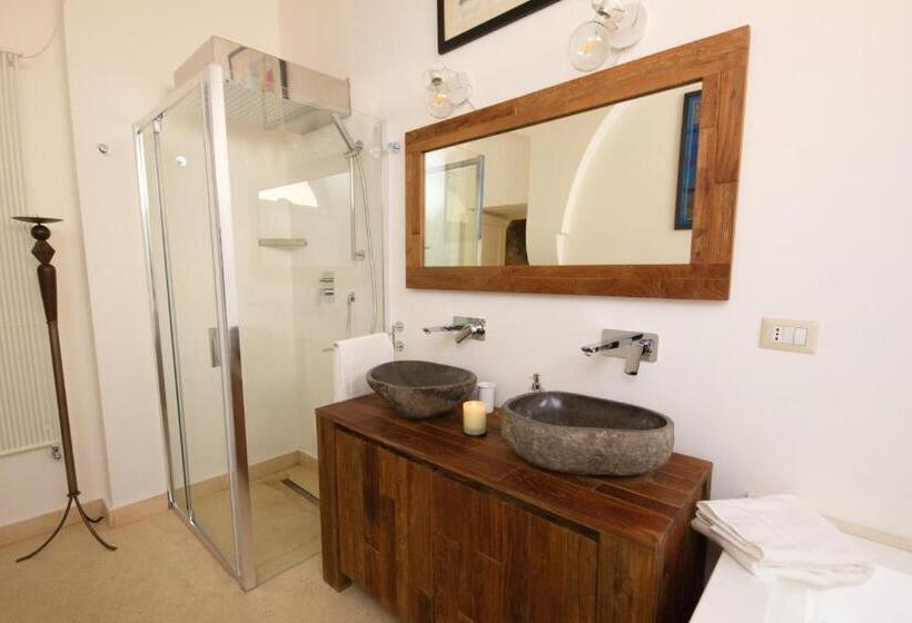 غرفة قياسية سرير كينج, Palazzo Raho Art Museum