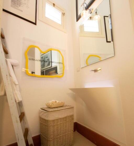 غرفة سوبيريور, Palazzo Raho Art Museum