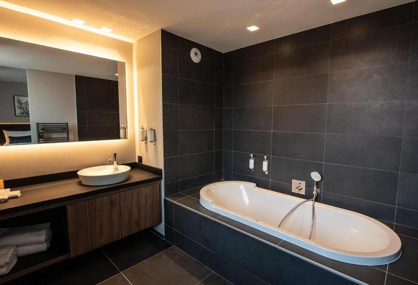 Номер Deluxe, Best Western Premier Le Chapitre Hotel And Spa