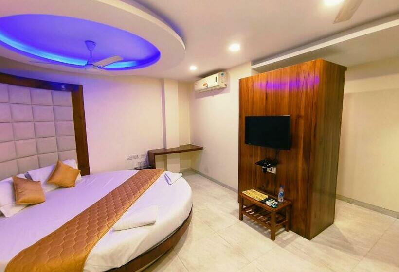 جناح ديلوكس, Apex