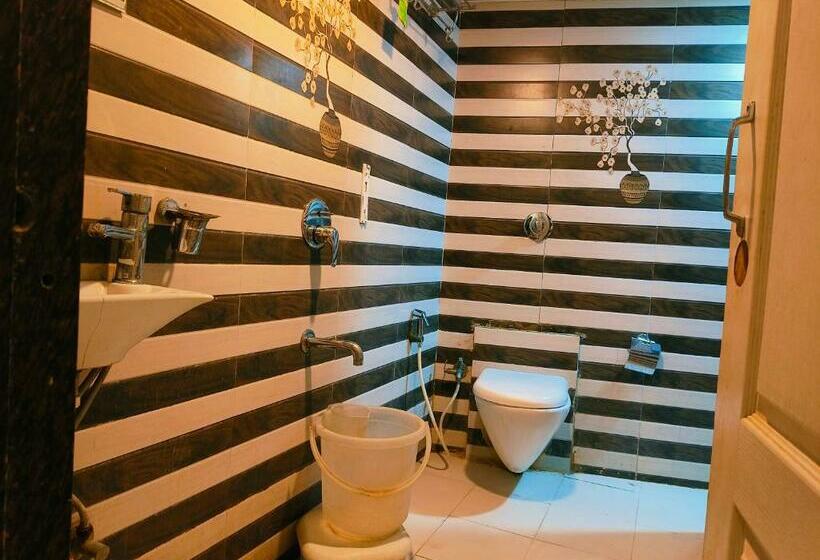 جناح ديلوكس, Apex