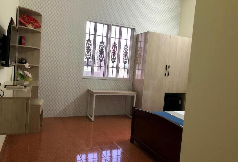 اتاق لوکس, Chez Lotus Vn