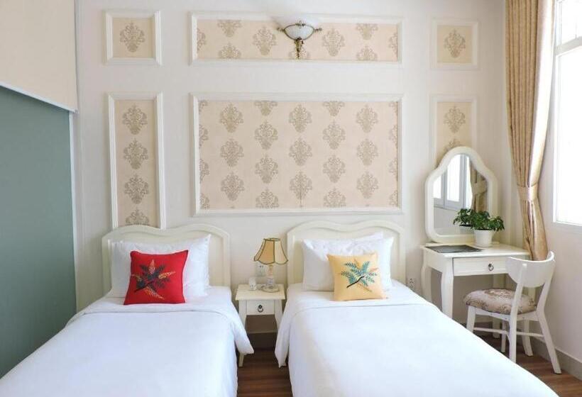 اتاق عادی, Chez Lotus Vn