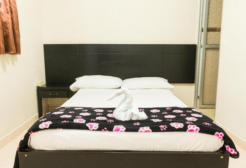 חדר סטנדרט, Fuente De Oro