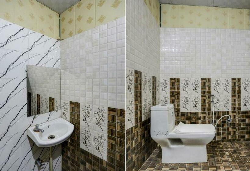 Трехместный Номер Классика, Oyo Flagship 81296 Sh