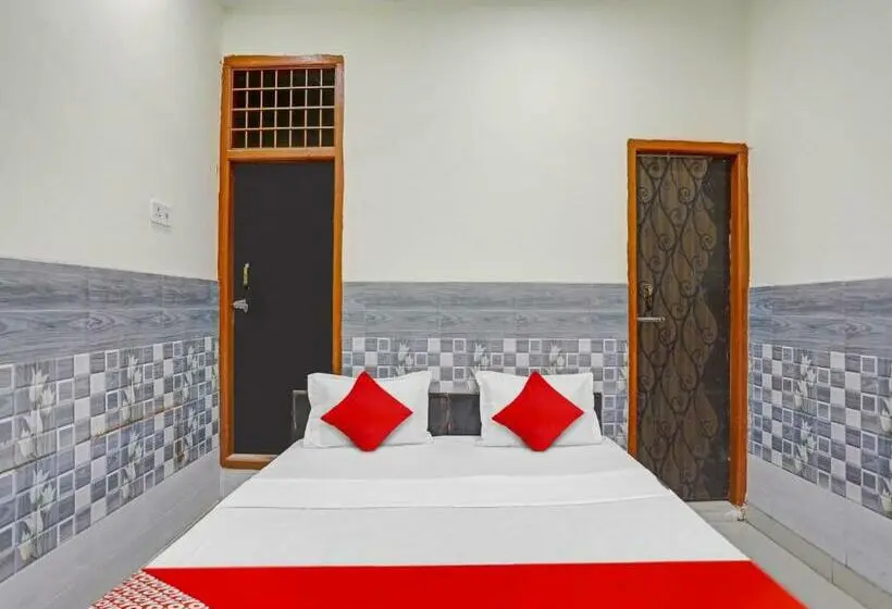 Classic Kolmen Hengen Huone, Oyo Flagship 81310 Green Guest House