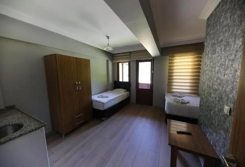 Standard Kolmen Hengen Huone, Paradi̇se Lake