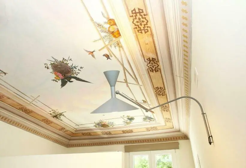 سوئیت جونیور با چشم‌انداز باغ, Versomare Room & Suite