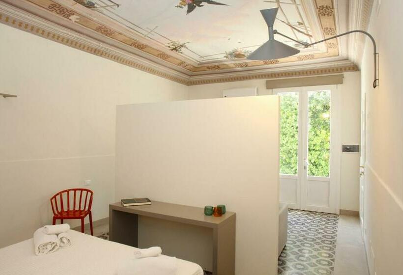 سوئیت جونیور با چشم‌انداز باغ, Versomare Room & Suite