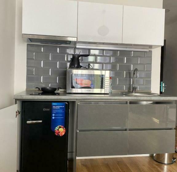 استودیوی سوپریور, Bianca Residential