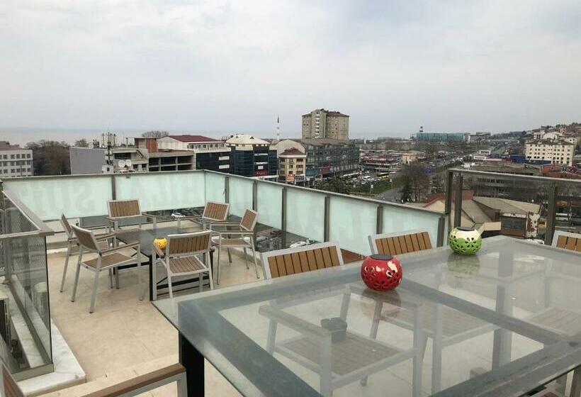 דירת חדר, Hilal House